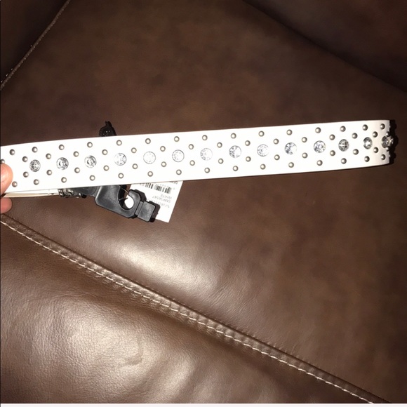 NWT White belt with Rhinestones - Picture 1 of 6